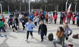 "Gintaro keliu" į Šventąją iškeliavo per 300 žygeivių