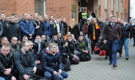 Tarnybą pradeda pirmieji šauktiniai