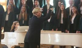 Klaipėdiečių "Atžalynui" - "Aukso paukštė"