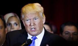 Donaldas Trampas laimėjo pirminius rinkimus Indianos valstijoje, jo varžovas traukiasi