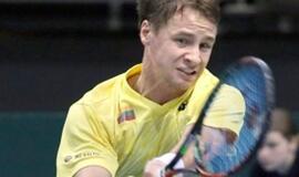 Kaimynai lenkia pinigais