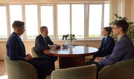 Mokiniai stebėjo uosto vadovo dieną