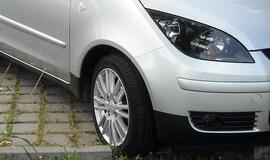 Pavogę raktelius vagys nuvarė automobilį