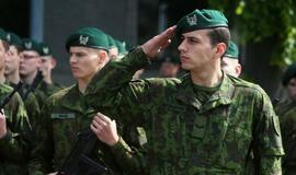 Į atsargą išleisti pirmieji šauktiniai