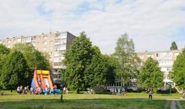 Kaimynų šventės viliojo į kiemą