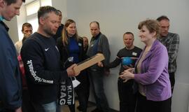 "Dragūno" rankininkai aplankė neįgaliuosius