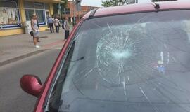 Nepavyko paspirtuku saugiai kirsti gatvės