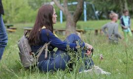 Žaismingai atidaryta stovykla vaikams su negalia