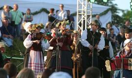 Joninių šventė Jono kalnelyje