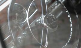 Teatro aikštę papuošė ispanų automobilių paroda