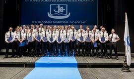 „Iškeptas“ naujas diplomuotų jūrininkų desantas