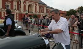 Teatro aikštę papuošė ispanų automobilių paroda