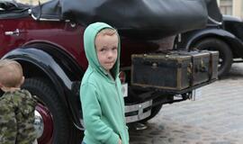 Teatro aikštę papuošė ispanų automobilių paroda