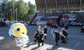 Lietuvos vakarų krašto dainų šventė vasaros estradoje