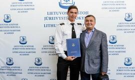 „Iškeptas“ naujas diplomuotų jūrininkų desantas