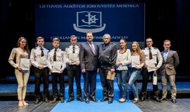 „Iškeptas“ naujas diplomuotų jūrininkų desantas