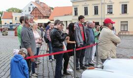 Teatro aikštę papuošė ispanų automobilių paroda