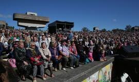 Lietuvos vakarų krašto dainų šventė vasaros estradoje