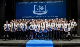 „Iškeptas“ naujas diplomuotų jūrininkų desantas