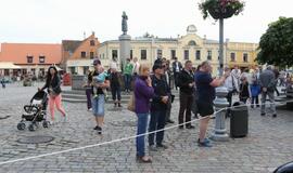 Teatro aikštę papuošė ispanų automobilių paroda