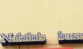 Prie naktinio baro moterį sumušė ir apiplėšė