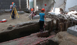 Silkių rūšiavimo sandėlio radiniai tikslina istoriją