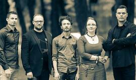 Recenzija: Grupė "Esatis" - kosmopolitiška tradicijų muzika