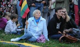 Himno giedojimas ir koncertas