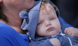 Vainikų nuleidimas į jūrą