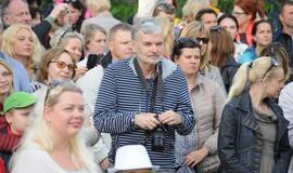 Himno giedojimas ir koncertas