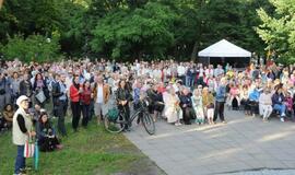 Himno giedojimas ir koncertas