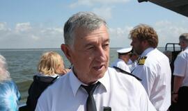 Vainikų nuleidimas į jūrą