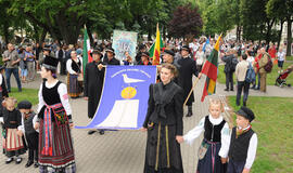 Savaitgalį Klaipėda skambėjo folkloro garsais