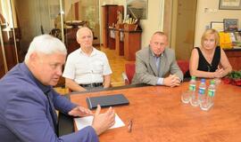 Stalo tenisininkams ir karatistams - mero padėka