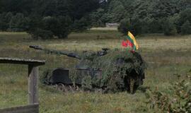 Savaeigių haubicų bandymai