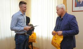 Stalo tenisininkams ir karatistams - mero padėka