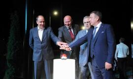 Šalia Klaipėdos sužibo "Mercedes-Benz" žvaigždė