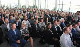 Šalia Klaipėdos sužibo "Mercedes-Benz" žvaigždė