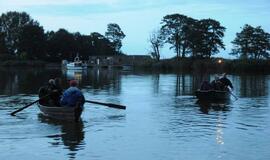 Gintaro įlankoje liepsnojo skulptūros