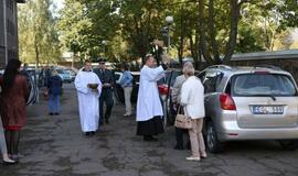 Į kelią - su šventintais automobiliais