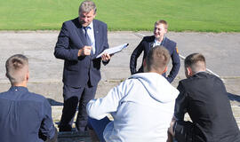 Rugsėjo 1-ąją šventė su degtine