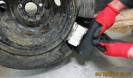 Automobilyje aptikta paslėptų tabako gaminių