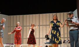 Lankomumo rekordus mušanti komedija „(Ne) Galiu tylėti, (Ne) Galiu mylėti!” RASOS-BASOS – keliauja po Lietuvą