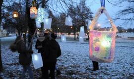 Žibintai prie Eduardo Balsio menų gimnazijos