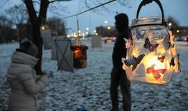 Žibintai prie Eduardo Balsio menų gimnazijos