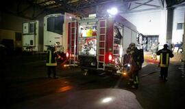 Klaipėdos „Akropolyje“ šiąnakt vyko priešgaisrinės pratybos