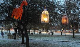 Žibintai prie Eduardo Balsio menų gimnazijos