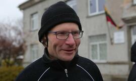 Šaltuko nepabūgę melnragiškiai būrėsi į talką