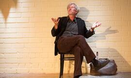 Pjesė balsui ir pianinui palankioje šviesoje TŪLA IR KITI