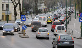 Už nedraustą transporto priemonę atsakomybė grės ne tik vairuotojui, bet ir savininkui